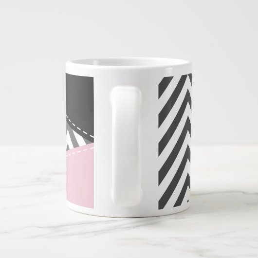 Grijs zigzag, Grijze Chevron, Zigzag Pattern, Roze Extra Grote Beker (Achterkant)