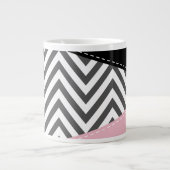Grijs zigzag, Grijze Chevron, Zigzag Pattern, Roze Extra Grote Beker (Voorkant)