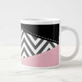 Grijs zigzag, Grijze Chevron, Zigzag Pattern, Roze Extra Grote Beker (Rechts)