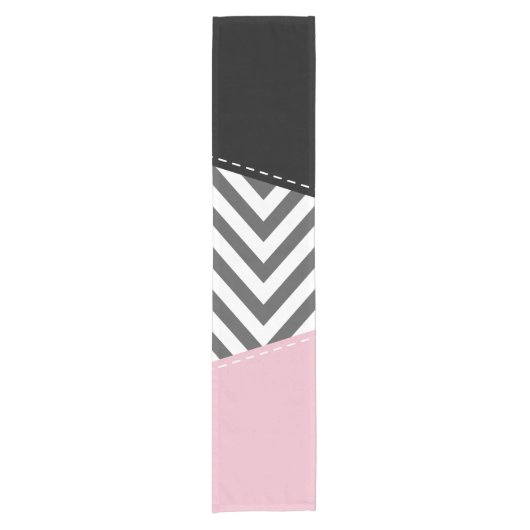 Grijs zigzag, Grijze Chevron, Zigzag Pattern, Roze Korte Tafelloper (Voorkant)