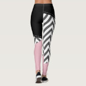 Grijs zigzag, Grijze Chevron, Zigzag Pattern, Roze Leggings (Achterkant)