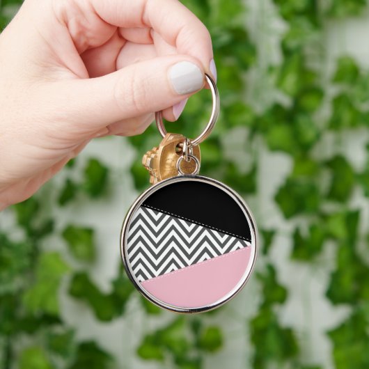 Grijs zigzag, Grijze Chevron, Zigzag Pattern, Roze Sleutelhanger (Hand)