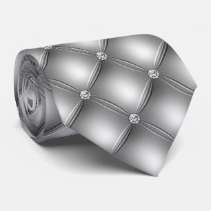 Grijze achtergrond en parels stropdas