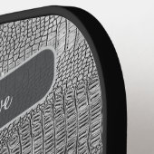 Grijze alligator lederen schalen aangepast monogra pickleball paddle (Links Detail)