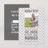 Grijze Chevron Eat Drink wordt gehuwd met RSVP (Voorkant / Achterkant)