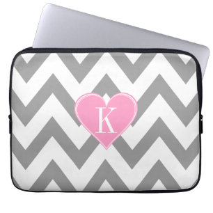 Grijze Chevron met roze monogram Laptop Sleeve