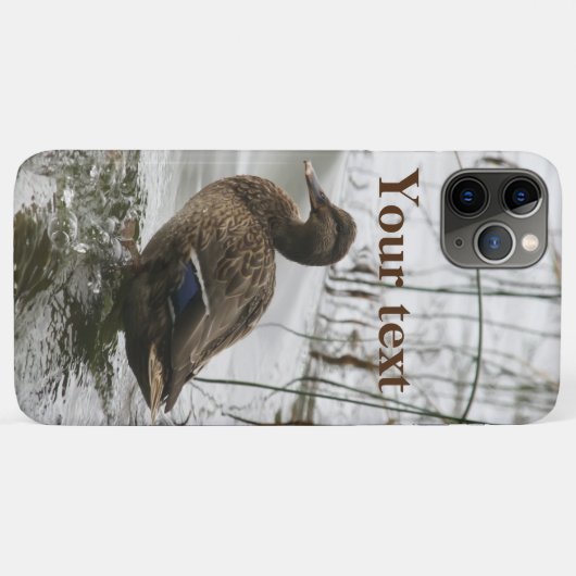Grijze eend op donker het meer iPhone/iPad case (Achterkant (horizontaal))