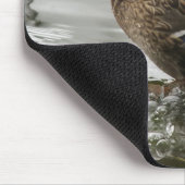 Grijze eend op donker het meer muismat (Hoek)