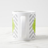 Grijze en groene Chevron Custom Monogram Extra Grote Mok (Achterkant)