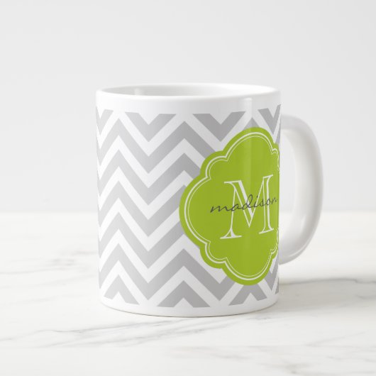 Grijze en groene Chevron Custom Monogram Extra Grote Mok (Voorkant rechts)