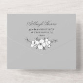 Grijze en witte  bloemen bruiloft all in one uitnodiging (Achterkant)