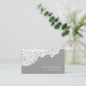 Grijze en witte kant visitekaartje (Staand voorkant)