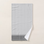 Grijze en witte paniekstrips Aangepaste badhanddoe Bad Handdoek (Handdoek)