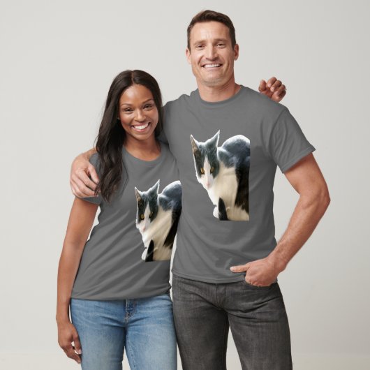 Grijze en witte Tuxedo Cat Vector Art T-shirt (Unisex)