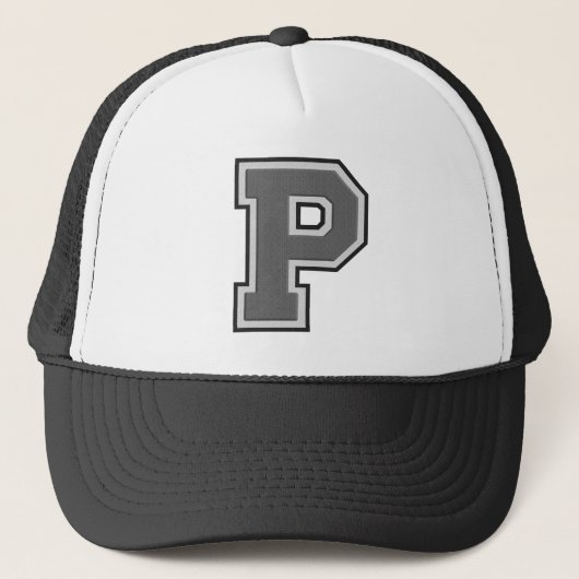 Grijze letter P Trucker Pet (Voorkant)