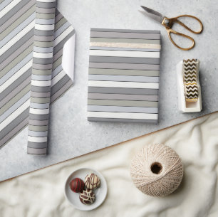 Grijze tinten met zwarte strepen op Waterverf papi Cadeaupapier