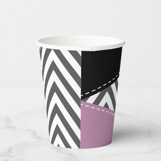 Grijze zigzag, Grijze Chevron, Zigzag Pattern, Paa Papieren Bekers (Rechts)