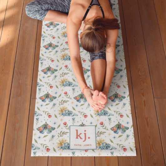 Grillige Bloemenvlinders | Monogram Yogamat