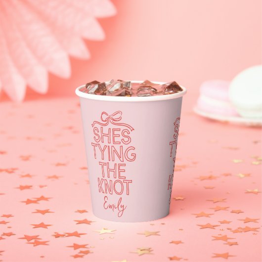 Grillige coquette strik bindt knoop bruiloft papieren bekers (Insitu)