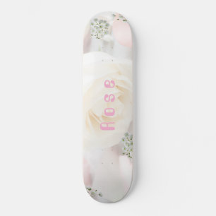 Grillige Roos en Witte Bloemen Skateboard