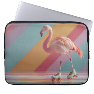 Grillige Roze Flamingo op Rolschaatsen Laptop Sleeve