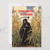 Grim Reaper Walking in Corn Field Spooky Halloween Kaart (Voorkant)