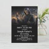 Grim Reaper with Cupcake Birthday Party Invitation (Debout devant)