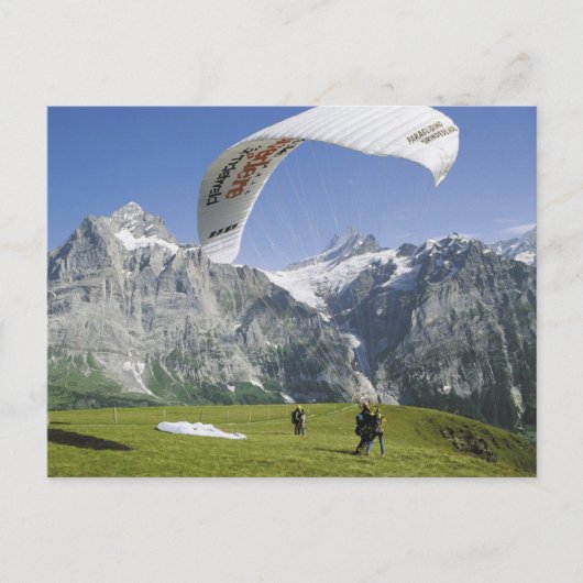 Grindelwald Paragliding Briefkaart (Voorkant)
