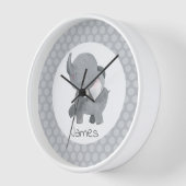 Gris Blanc Elephant Baby Nursery Horloge Avec Nom (Angle)
