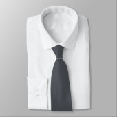 Gris foncé avec Cravate Monogramme Cercle Blanc (Attaché)