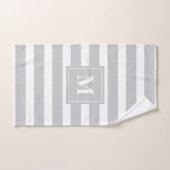 Gris moderne avec serviettes de bain Monogram (Serviette à main)