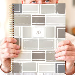 Gris moderne géométrique Monogramme<br><div class="desc">Restez organisé et en tendance avec ce planificateur géométrique moderne ! Doté d'un design minimaliste dans les tons gris, ce planificateur est parfait pour ceux qui apprécient les lignes épurées et une esthétique contemporaine. Personnalisez-le avec votre nom ou vos initiales pour une touche unique. Avec un espace suffisant pour les...</div>