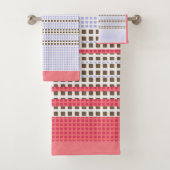 Gris, rose, brun, plaid (En situation)