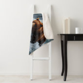 grizzly Beer catching salmon Sherpa Deken (In situ)