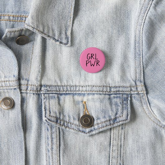GRL PWR | Badge Ronde Button 3,2 Cm (In situ)