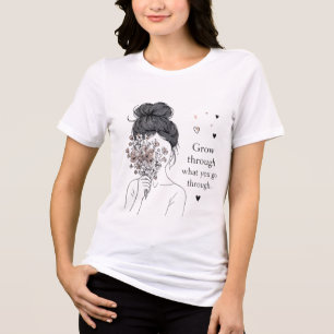 Groei door wat je meemaakt Bloemige Meisjes Esthet Tri-Blend Shirt