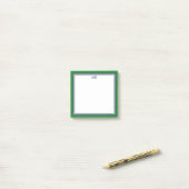 Groen blauw monogram post-it® notes (Op bureau)