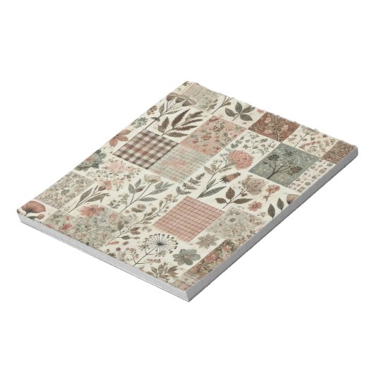 Groen Blush Roze Patchwork Bloemen Gewatteerd Ontw Notitieblok (Gedraaid)
