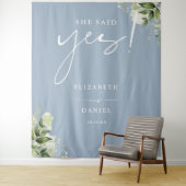 Groen Dusty Blue Engagement Party Achtergrond Wandkleed (In situ)