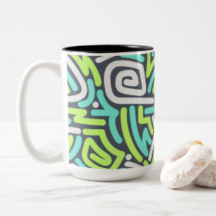 Groen en cyaan neon kronkelende doolhofpatroon tweekleurige koffiemok