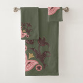 Groen en Roze Scandinavisch Patroon Bad Handdoek (Insitu)