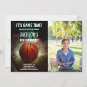 Groen en Wit Cloud Basketbal Verjaardag Kaart (Voorkant)