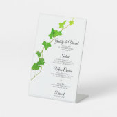 Groen Engels Ivy Foliage Bruiloft Menu Reclamebord Met Voetstuk (Voorkant)