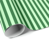 Groen gestript omslagpapier. cadeaupapier (Rol Hoek)