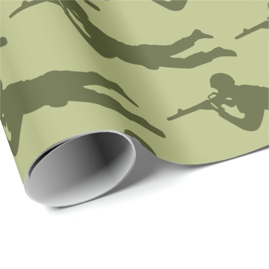 Groen Leger Man Sniper Pose Cadeaupapier (Rol Hoek)