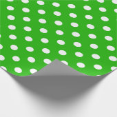 Groen Wit Polka Dots Design Cadeaupapier (Hoek)