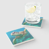 Groen Zee schildpad zwemt over koraalrif |Hawaii Stenen Onderzetter (Zijkant)