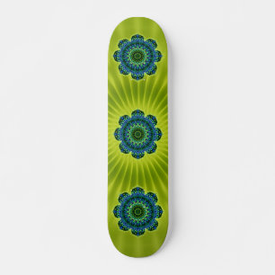 Groenblauw van Mandala lichtgroene bloem Skateboard