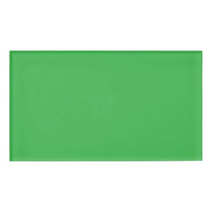 Groene achtergrond en witte rand voor een moderne  naambadge