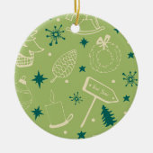 Groene achtergrond met kerstbomen, tekens, ster keramisch ornament (Voorkant)